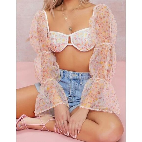 Floral Micro Cropped Top with Long Puffed Statement Sleeves - Picture 1 of 8